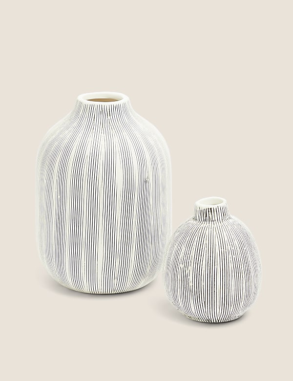 Medium Linear Striped Vase