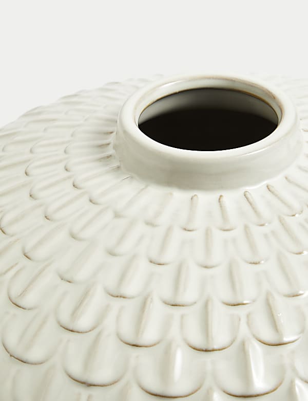 Medium Scalloped Textured Vase - AT