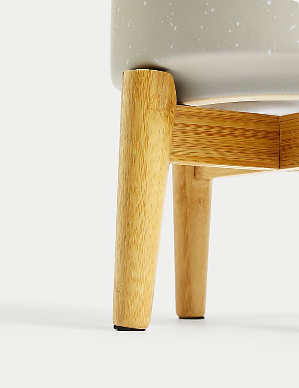 עציץ קרמיקה בינוני עם מעמד - IL