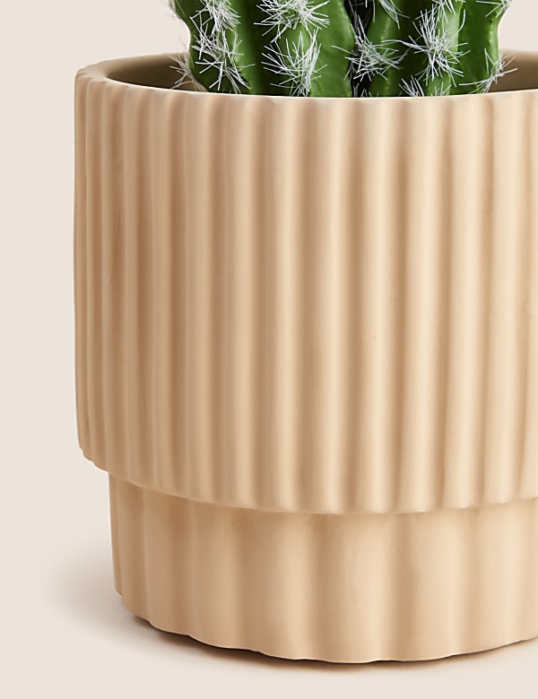 Τεχνητός κάκτος σε τσιμεντένια γλάστρα - GR