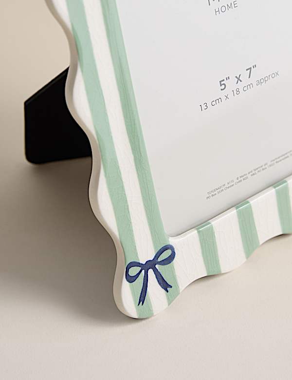 Ceramic Striped Bow Photo Frame 5x7 inch - EE