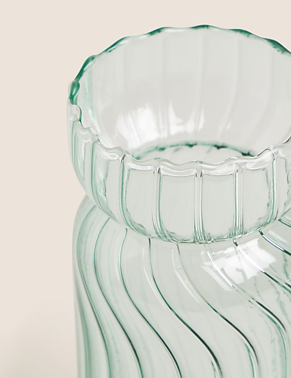 Medium Fluted Vase