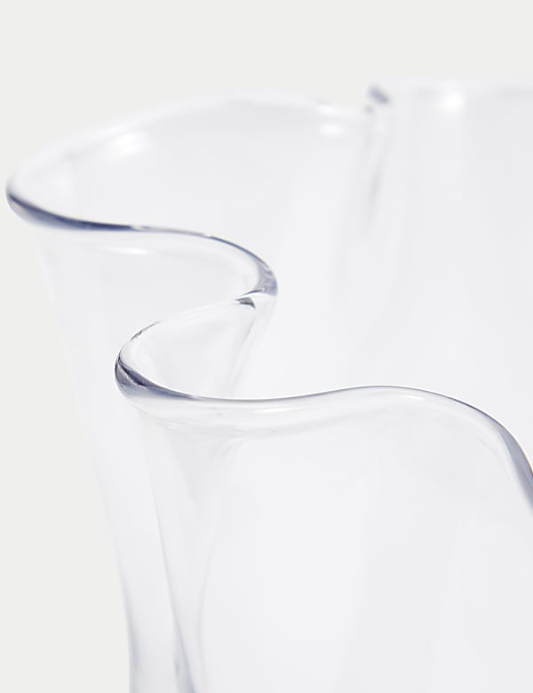 Medium Handkerchief Vase - GR