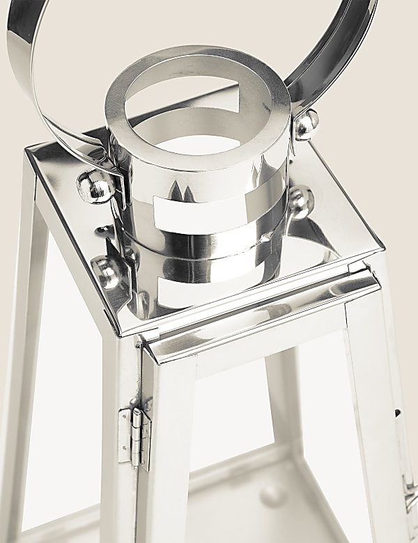 Metal Medium Lantern