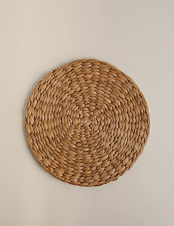 Set of 4 Natural Water Hyacinth Placemats
