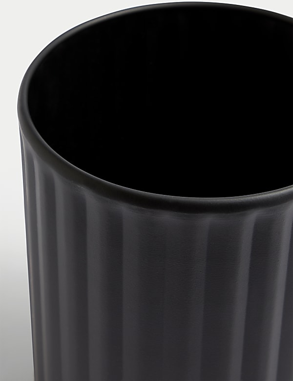 Ribbed Utensil Holder - RO