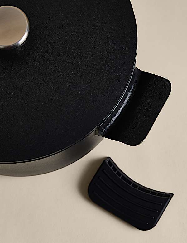 Cast Aluminium 7L Casserole Dish - UA