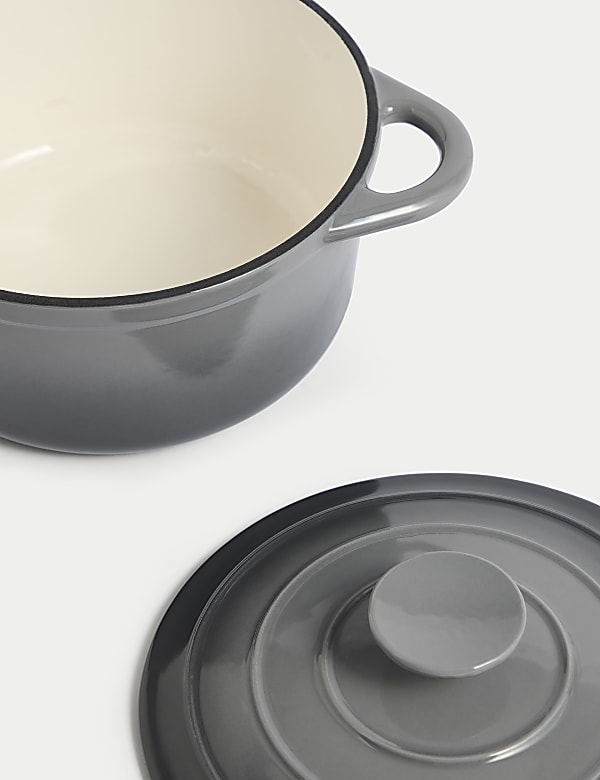 Cast Iron Medium Casserole Dish - PL