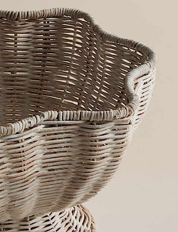 Rattan Scallop Footed Bowl - IL