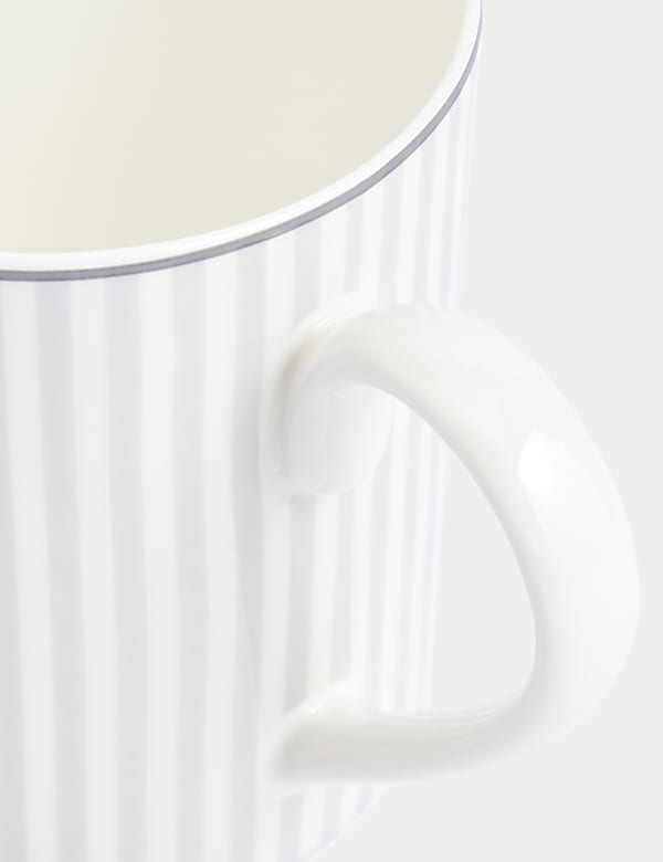 Set of 4 Hampton Stripe Mugs - CN