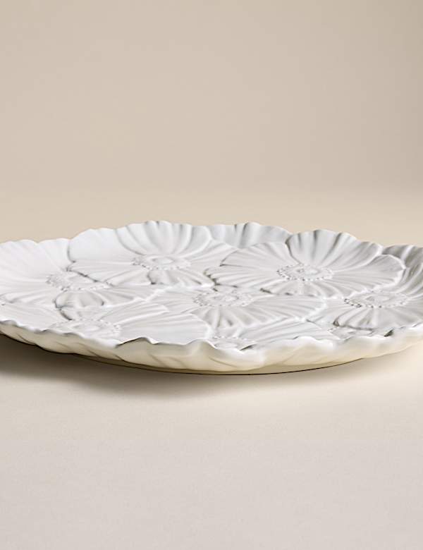 Plat &agrave; motif fleuri - FR