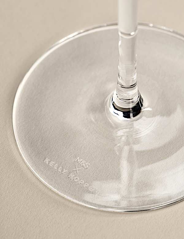 Lot de 4 verres à vin à motif texturé - CA