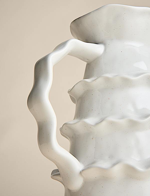 Ruffle Layer Jug - LV