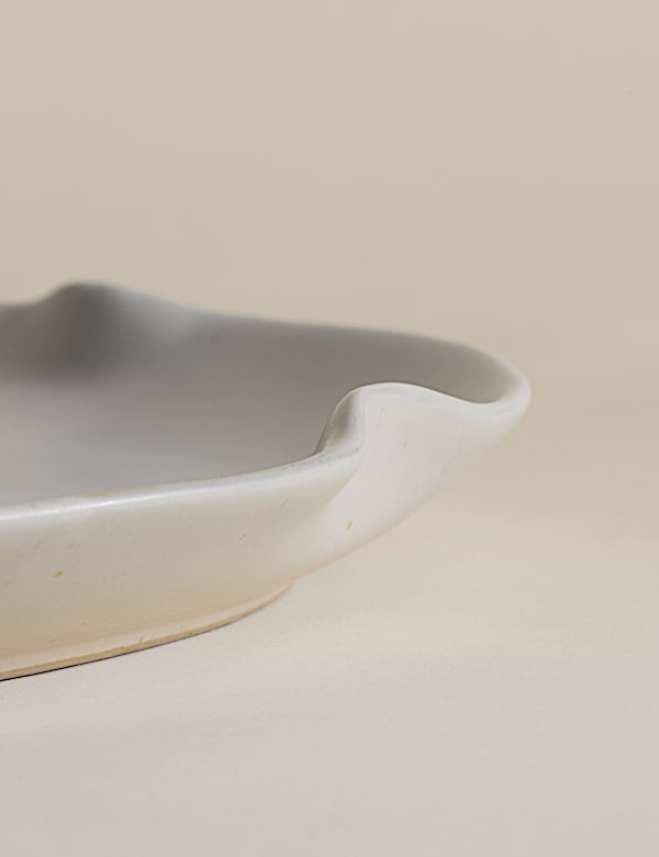 Crimped Scallop Dinner Plate - NL