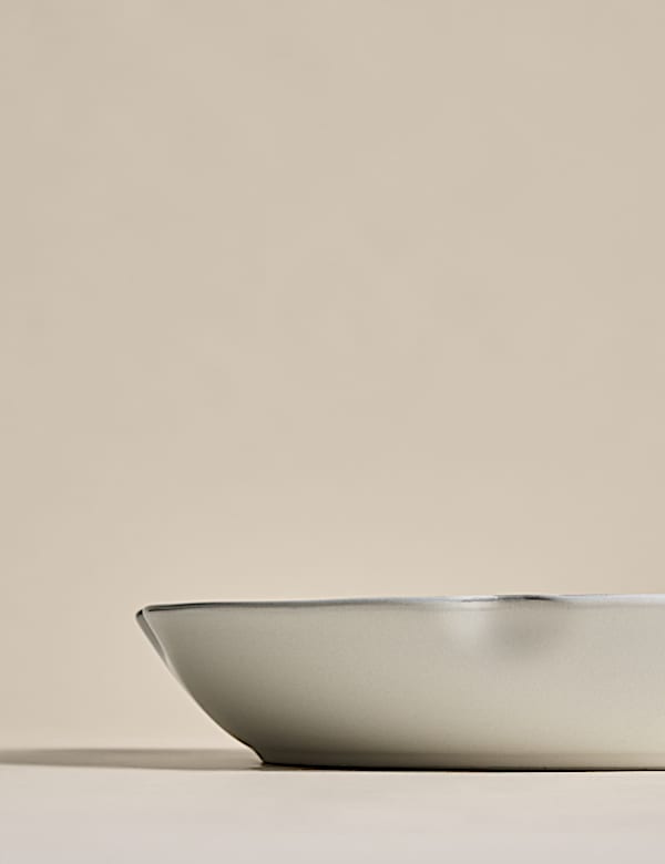 Pastaschaal met gekartelde schulprand - BE