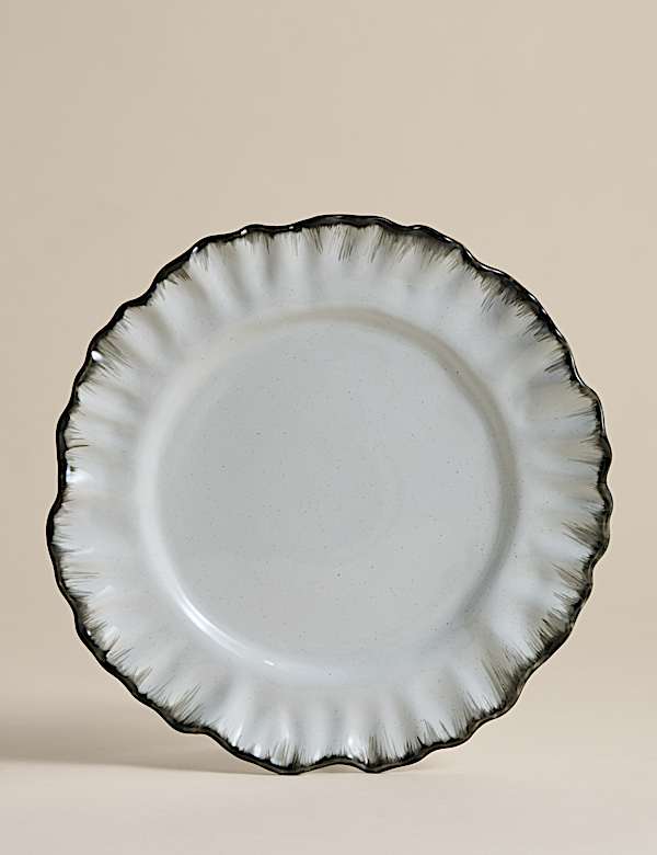 Set of 4 Ruffle Stoneware Dinner Plates - NZ