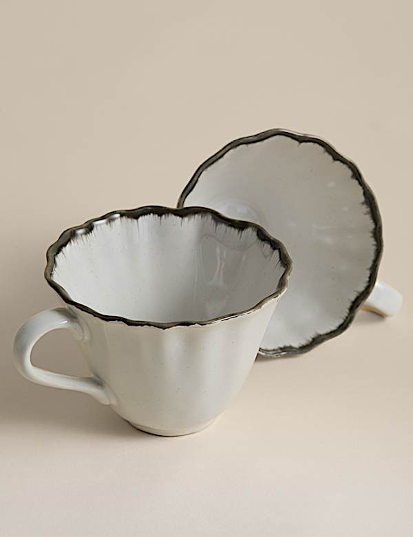 Set of 4 Ruffle Stoneware Cups & Saucers - NZ
