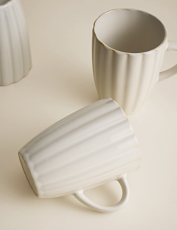 Juego de 4 tazas festoneadas - ES