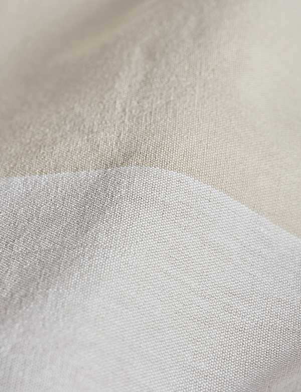 Gewebtes Tischtuch mit Banddetail - AT