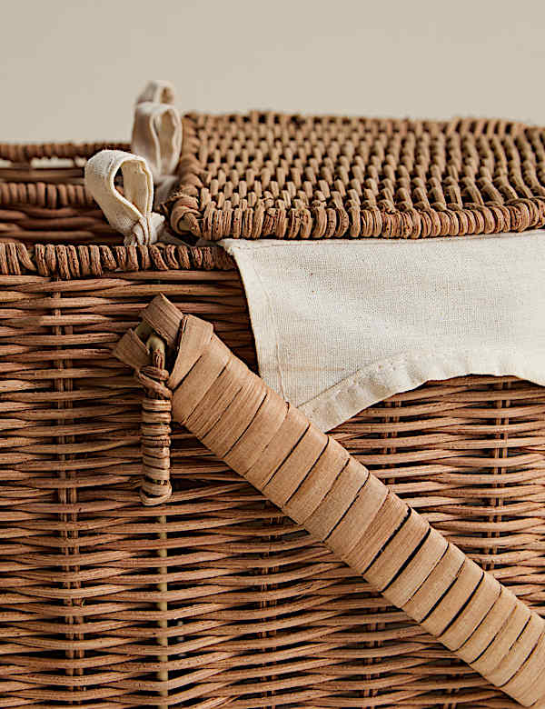 Wicker Picnic Hamper with Wine Holder - NL