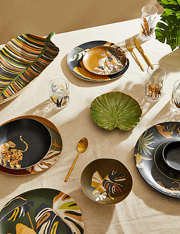 Set of 4 Jungle Picnic Dinner Plates