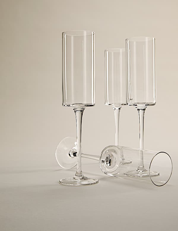 Set of 4 Straight Sided Champagne Flutes - DE