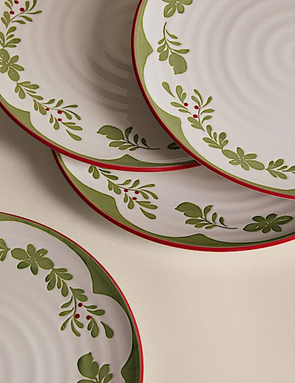 Set of 4 Winter Foliage Dinner Plates - LV