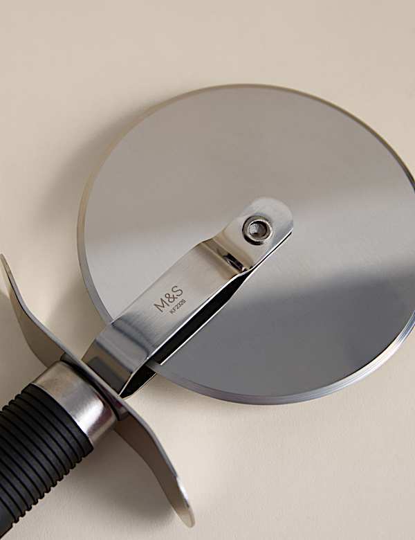 Soft Grip Stainless Steel Pizza Cutter - TW