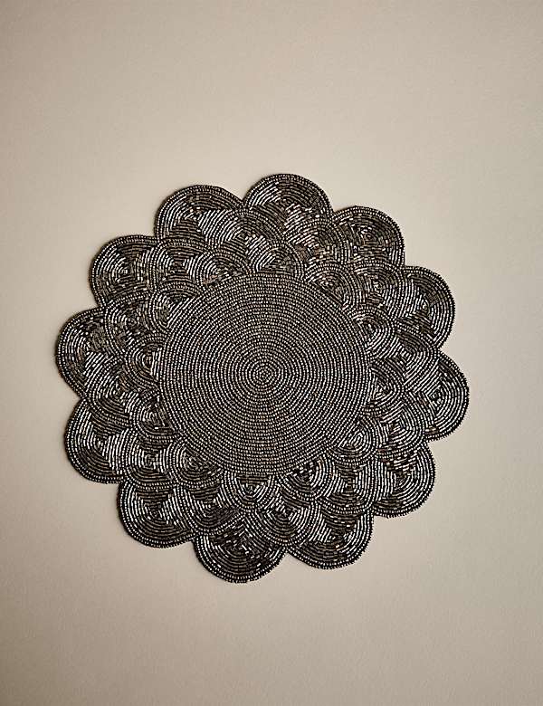Set of 2 Beaded Scallop Placemats - BG