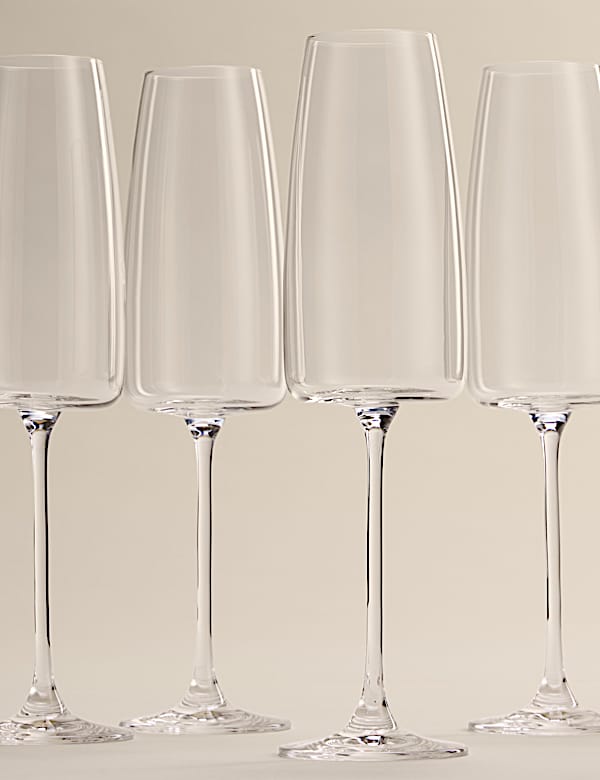 Set of 4 Odette Champagne Flutes - BN