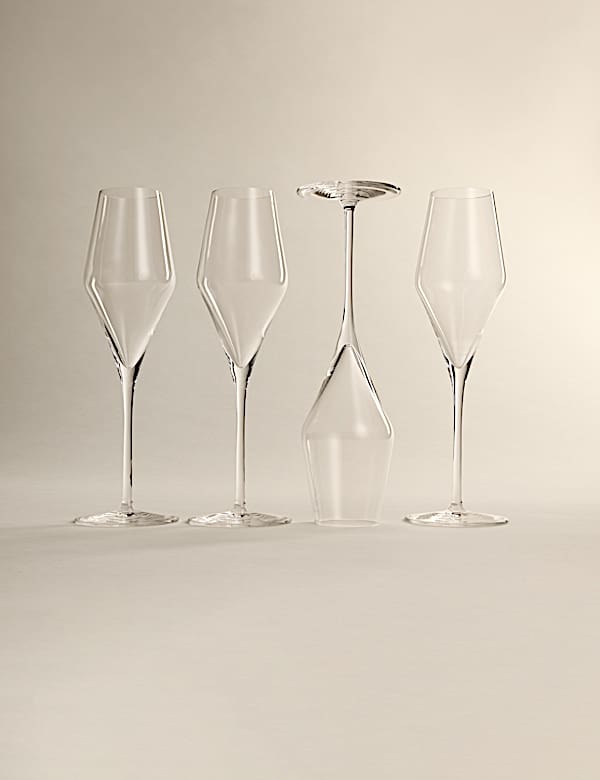 Set of 4 Crystal Dishwasher Safe Champagne Flutes - BN