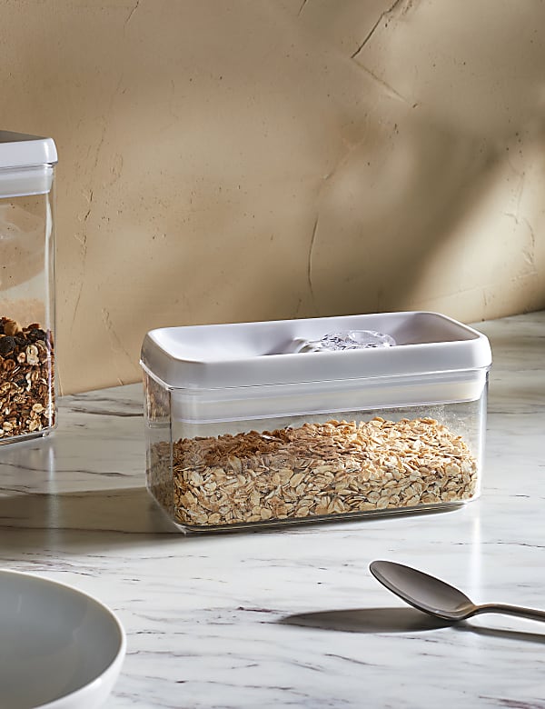 1L Rectangular Flip-Tight Food Storage - VN