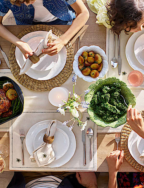 Pure Cotton Embroidered Bee Table Runner
