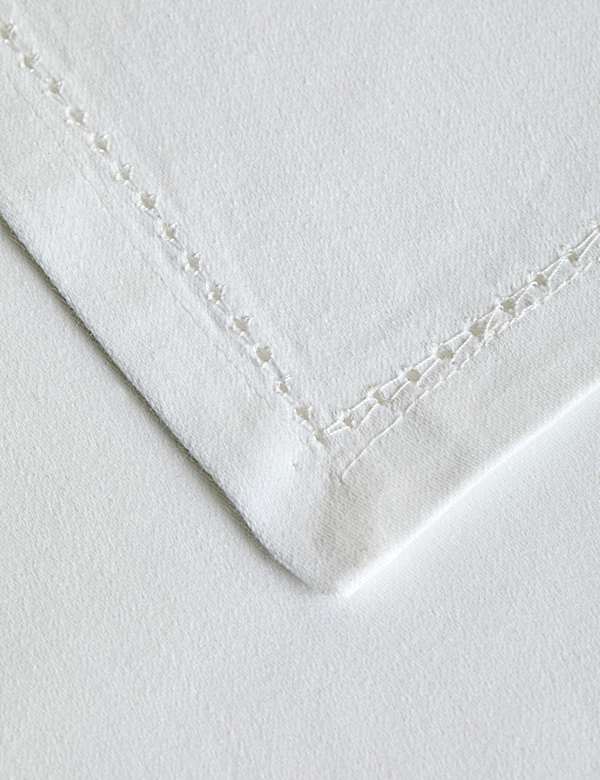 Lot de 4 serviettes de table en coton satiné - BE
