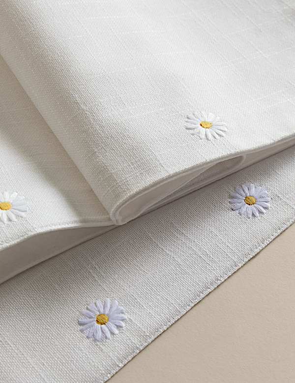 Pure Cotton Daisy Table Runner - CH