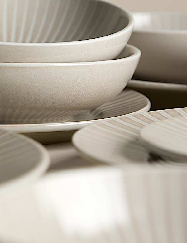 12 Piece Reactive Striped Dinner Set - CZ