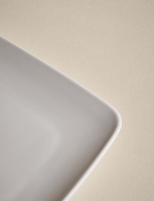 Maxim Small Rounded Rectangular Platter - CN