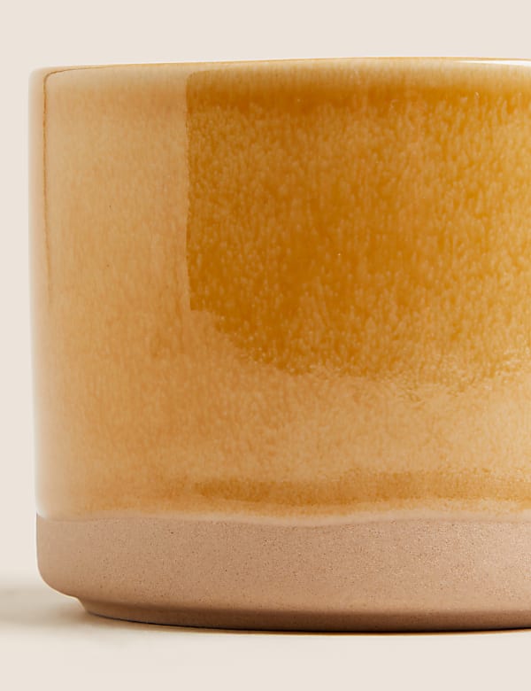 Becher aus Steingut - DE