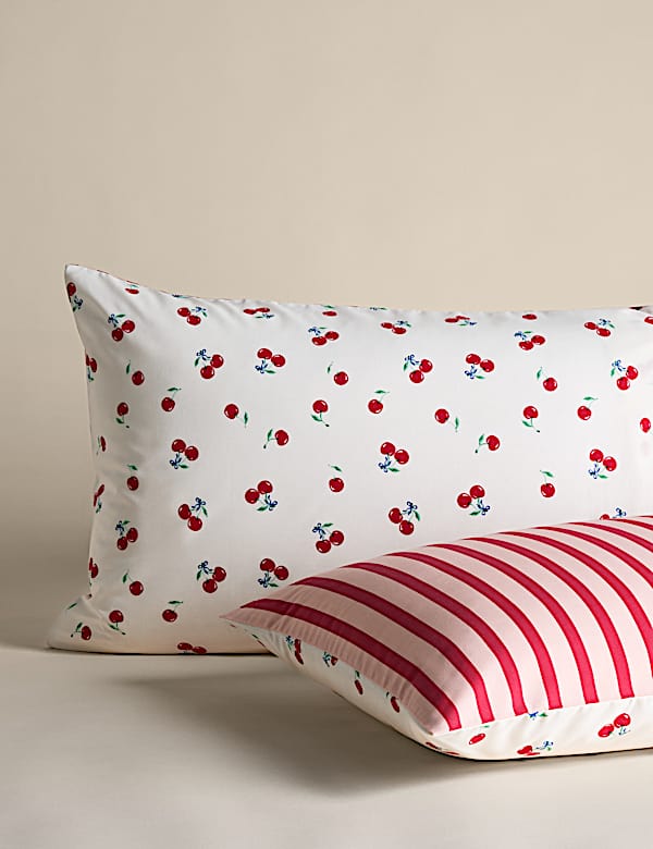 Cotton Blend Cherries Reversible Bedding Set - CY