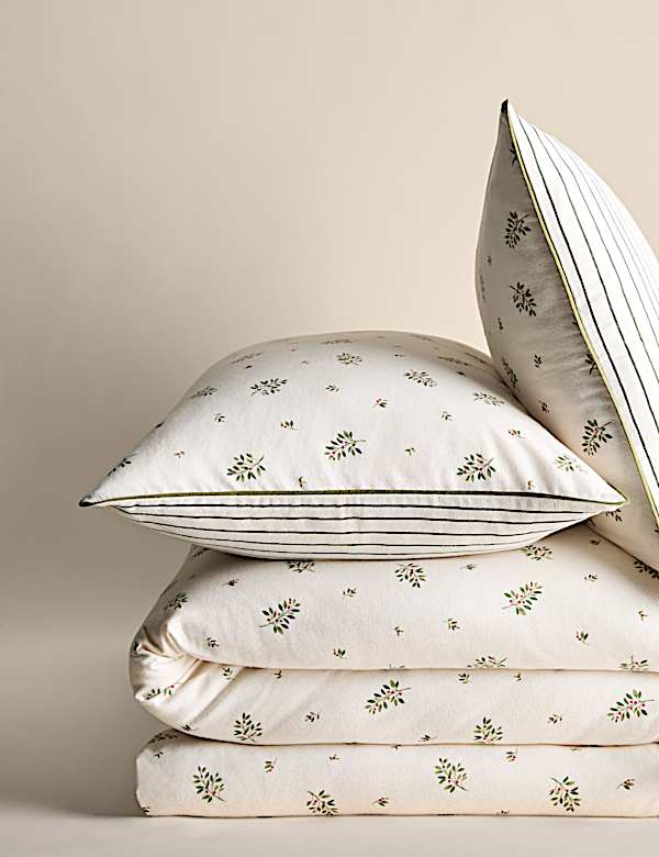 Brushed Cotton Berry Sprig Bedding Set - IT