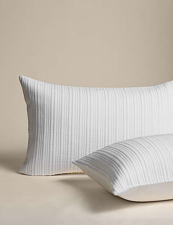Parure de lit matelass&eacute;e 100 % coton &agrave; rayures - CH