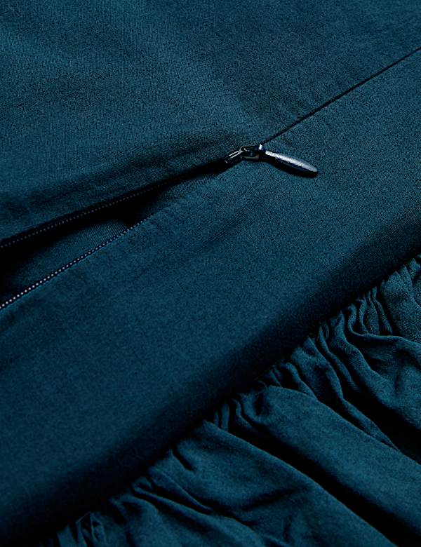 Ozdobný povlak z čisté bavlny s volánovými lemy - CZ