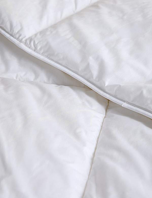 Luxury Down Alternative 10.5 Tog Duvet - JE