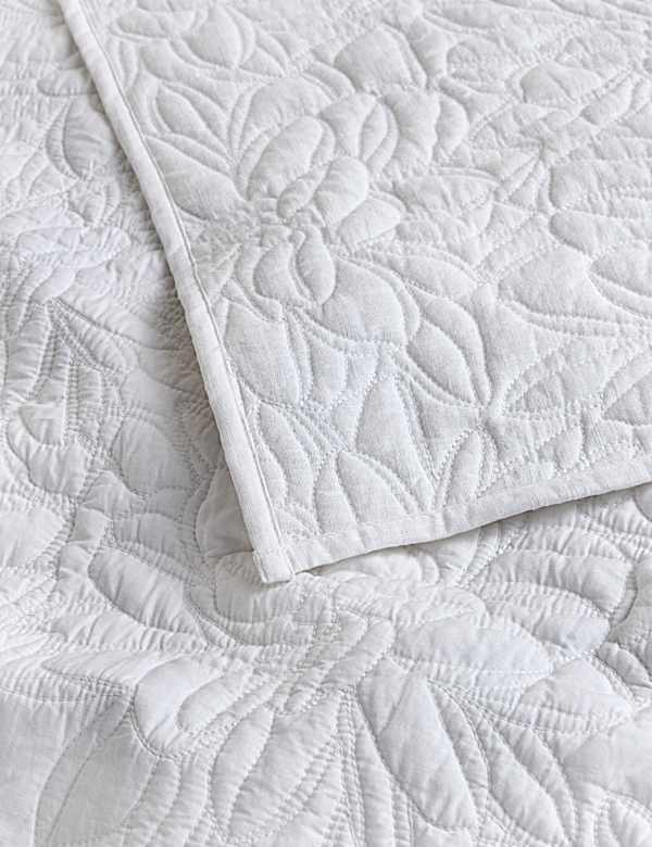 Pure Cotton Floral Bedspread - BE