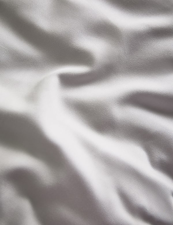 The Ultimate Soft & Silky Multi-Depth Fitted Sheet - US