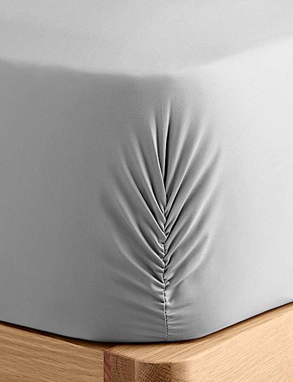 The Ultimate Soft & Silky Multi-Depth Fitted Sheet - US