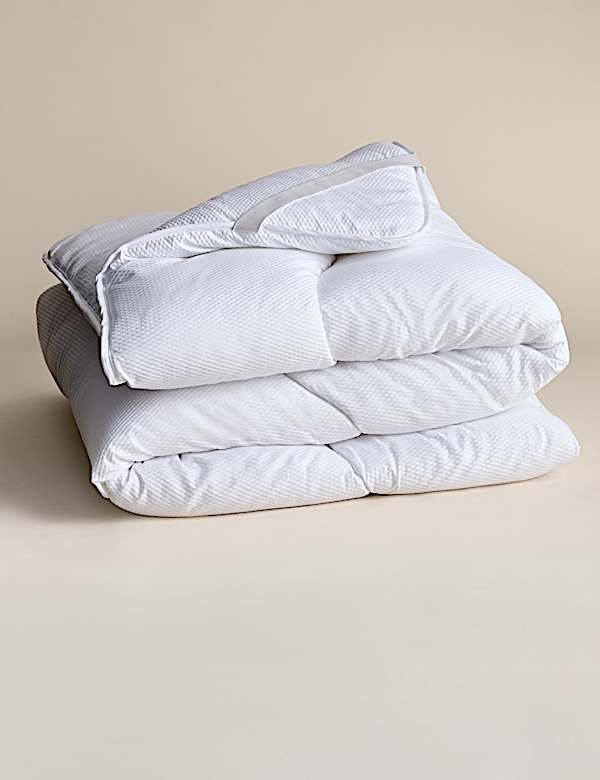 Guest Essentials Mattress Topper - CY