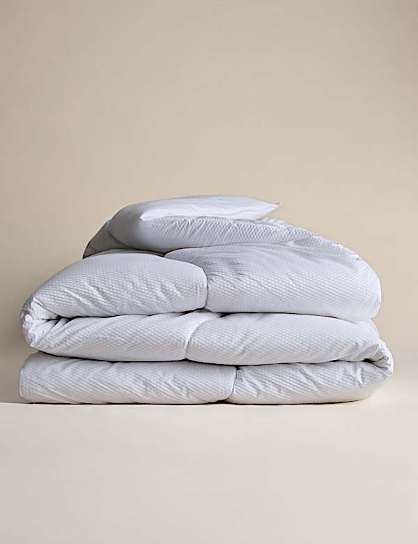 Guest Essentials 13.5 Tog Duvet - JE