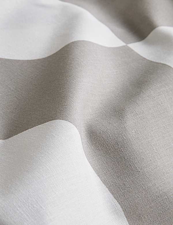 Cotton Blend Sliced Spot Geometric Bedding Set - US