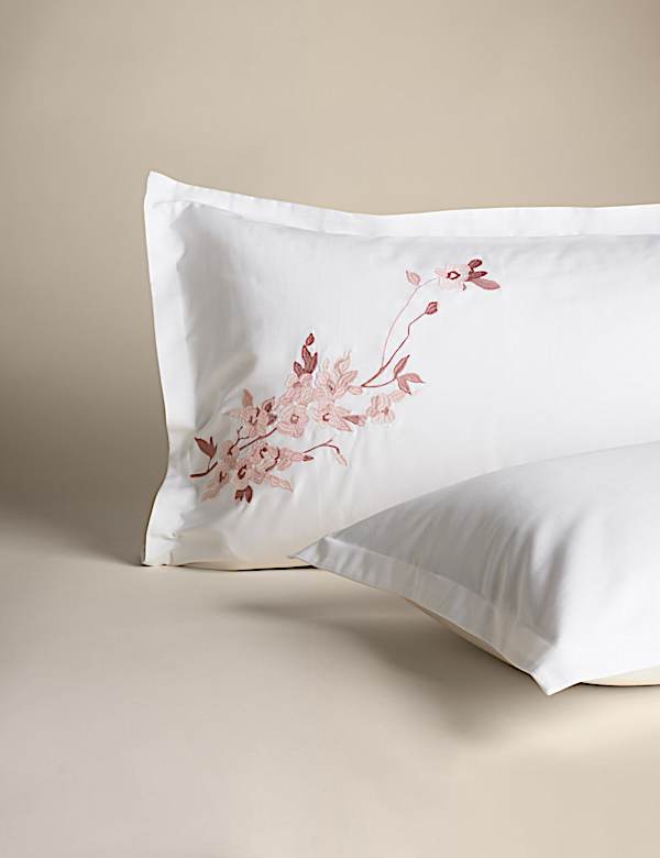 Trailing Cherry Blossom Embroidered Bedding Set - FI